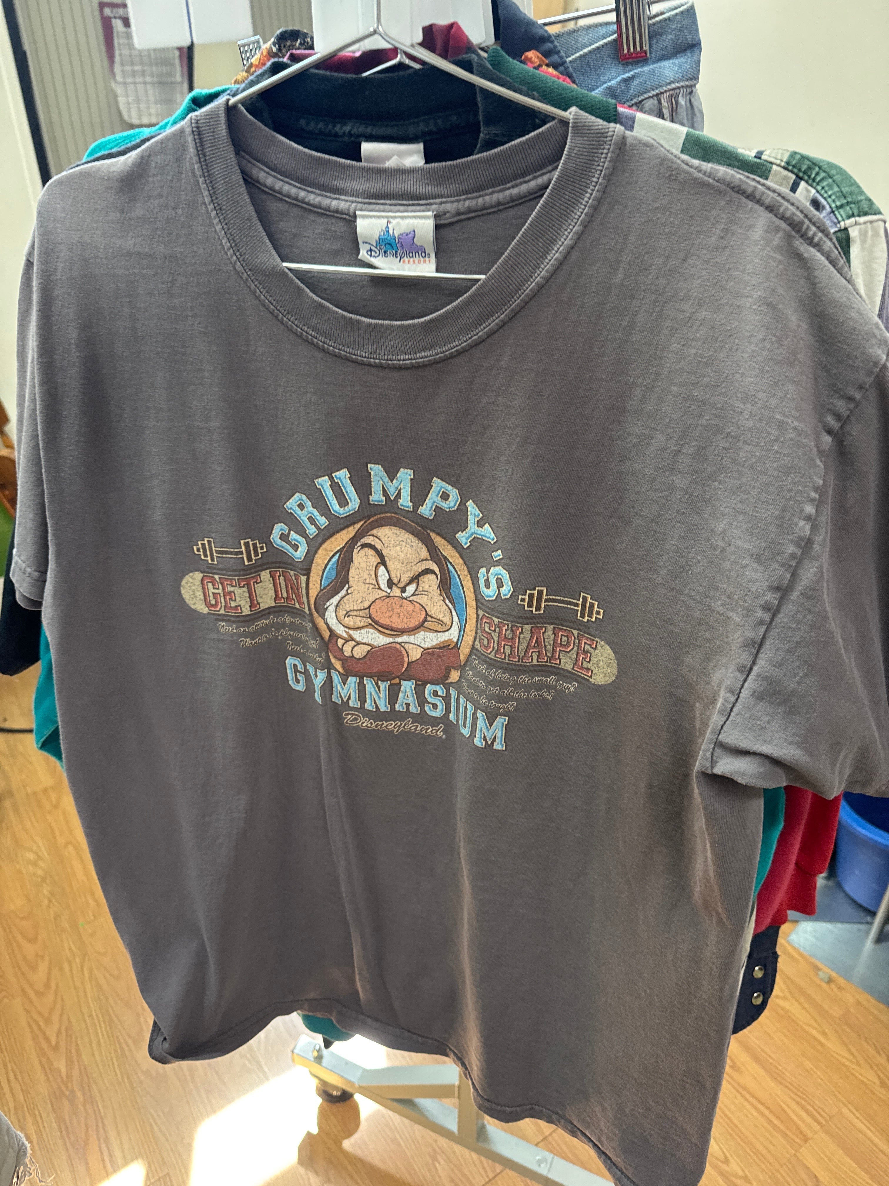 Vtg Worn Disneyland Grumpy Tee
