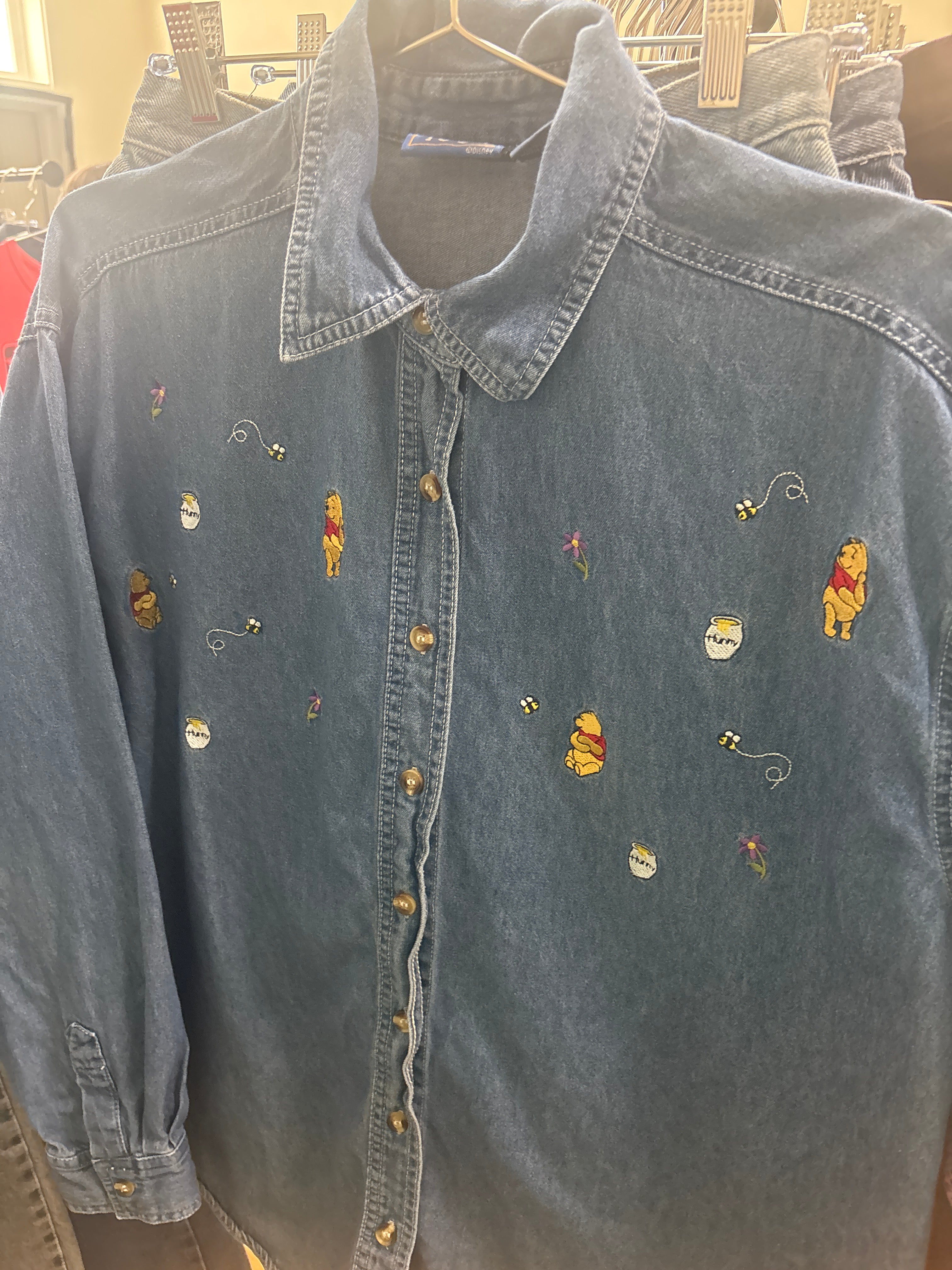 Vtg embroidered Pooh denim shirt
