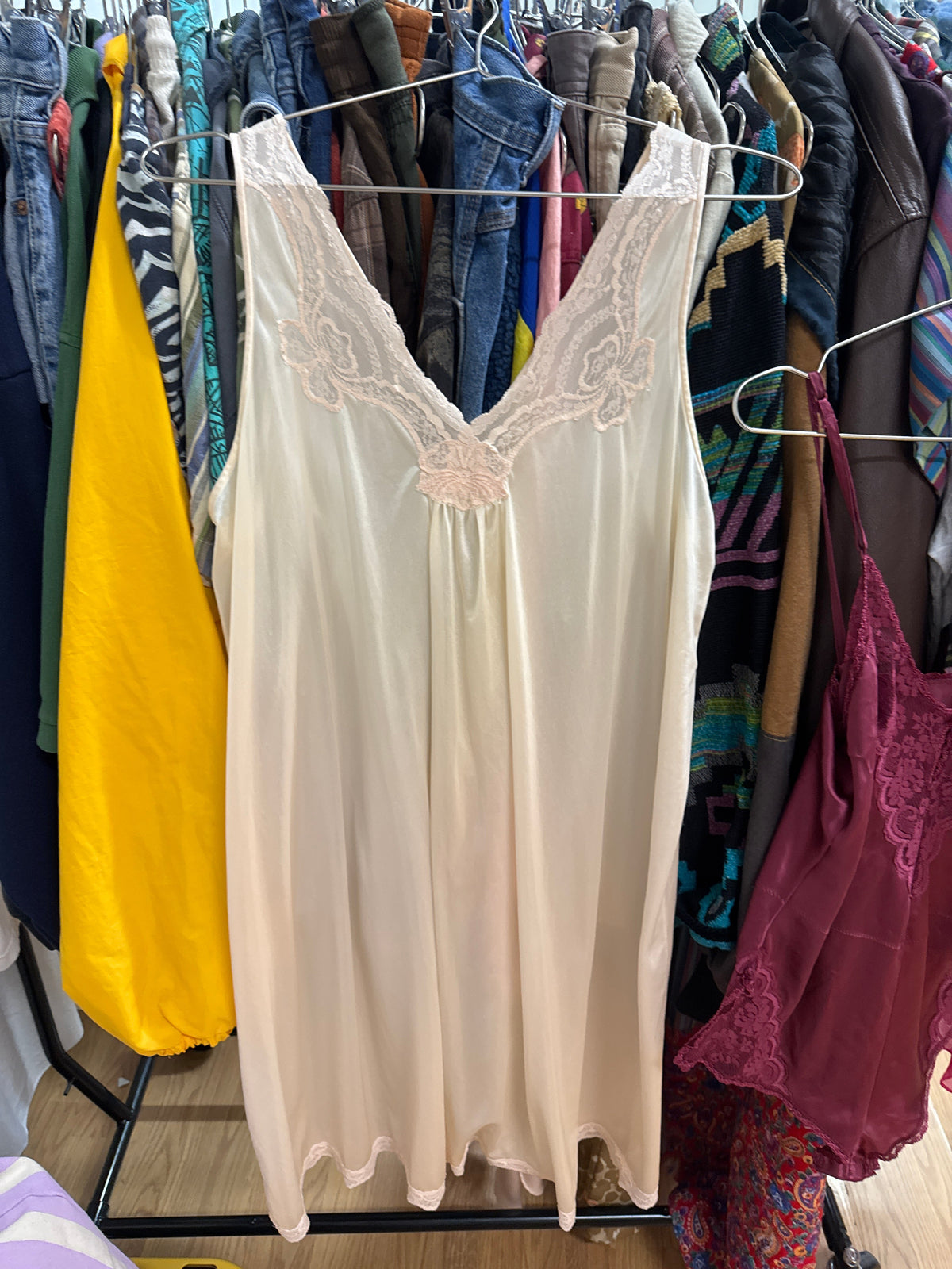 Vtg Light Peach Lacey Nightie Dress