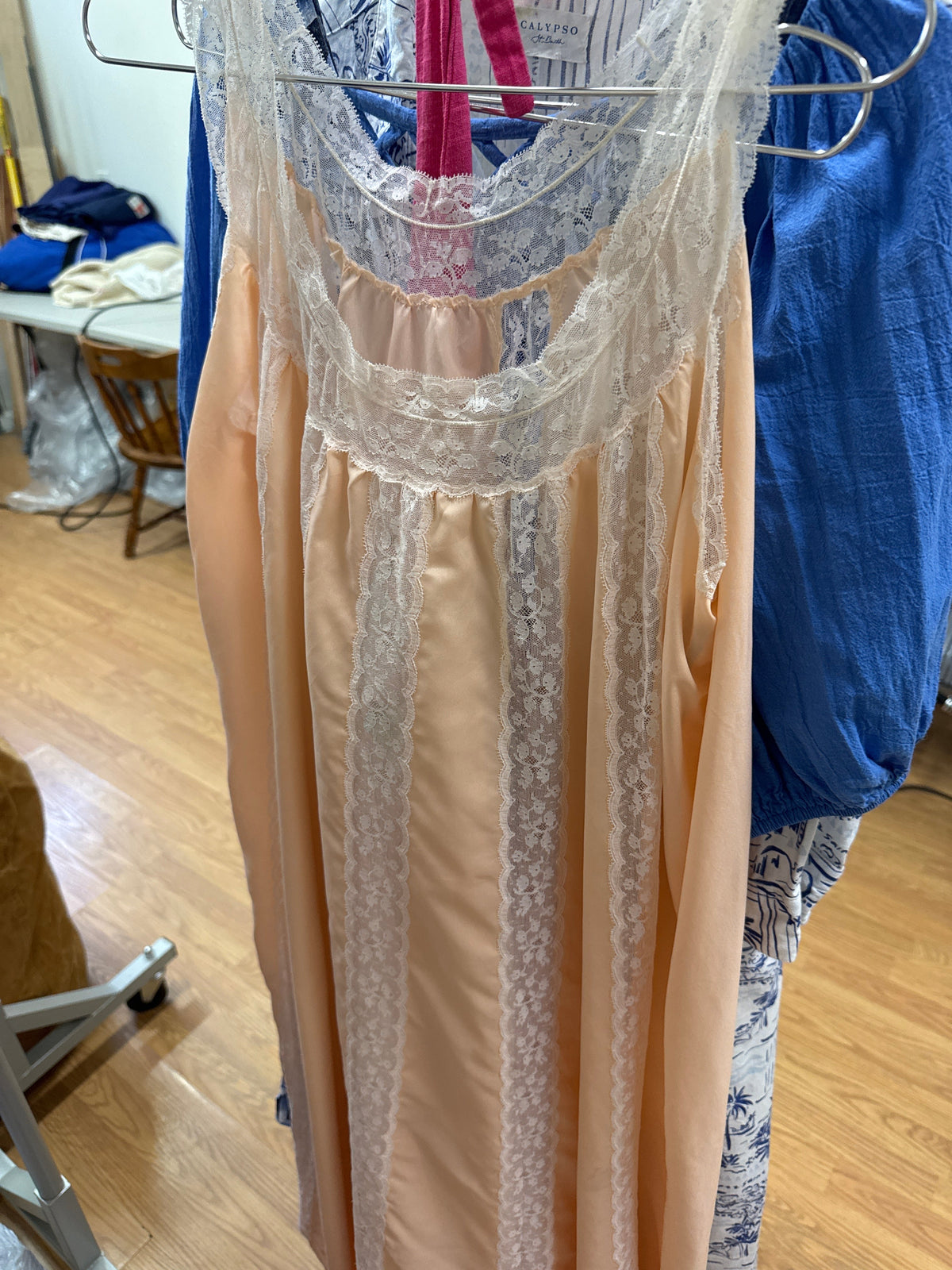 Vtg Peach Lace Nightgown Dress