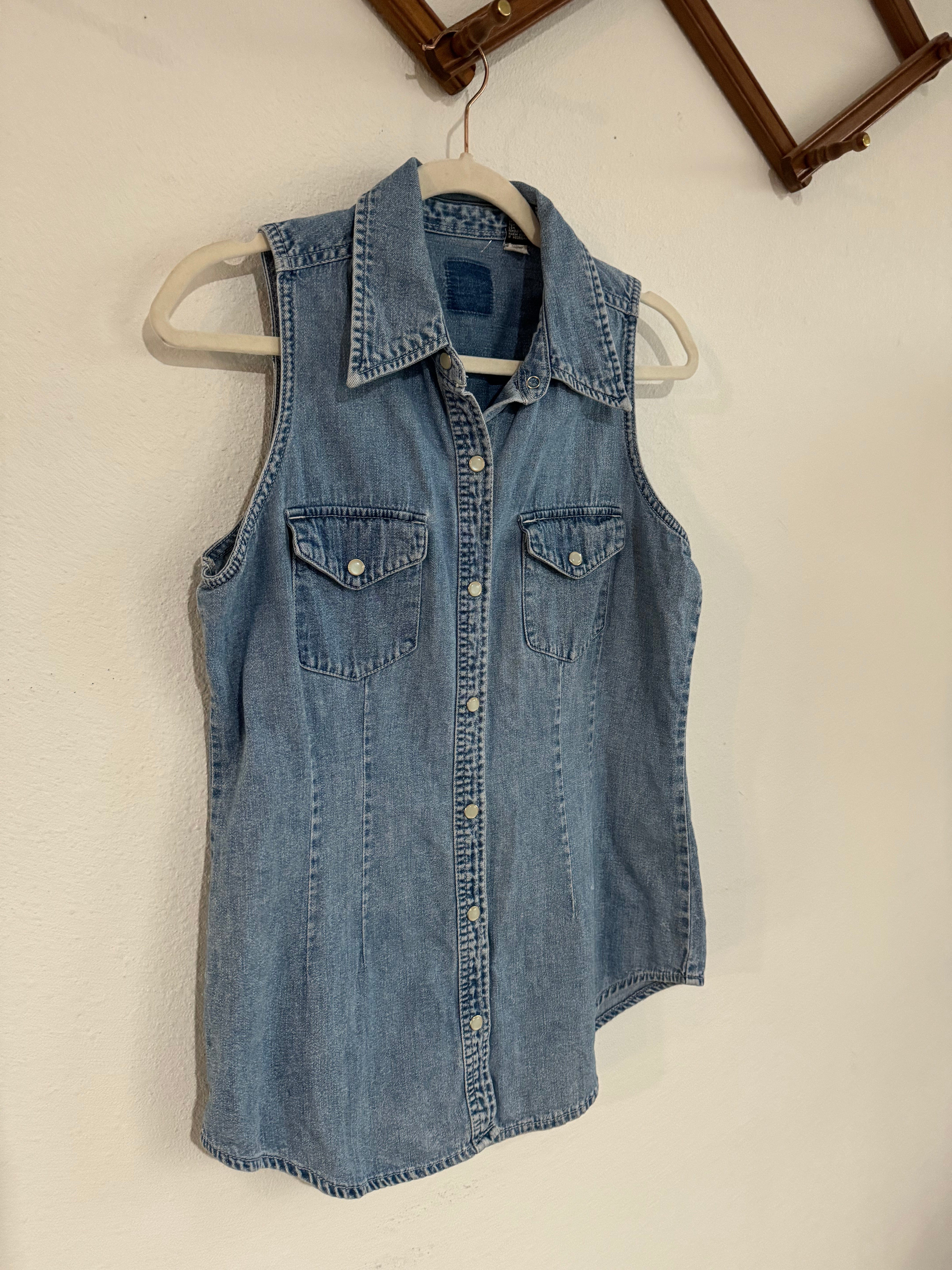 Desert Dreaming Vintage 90s Pearlsnap Denim Shortsleeve Sz S