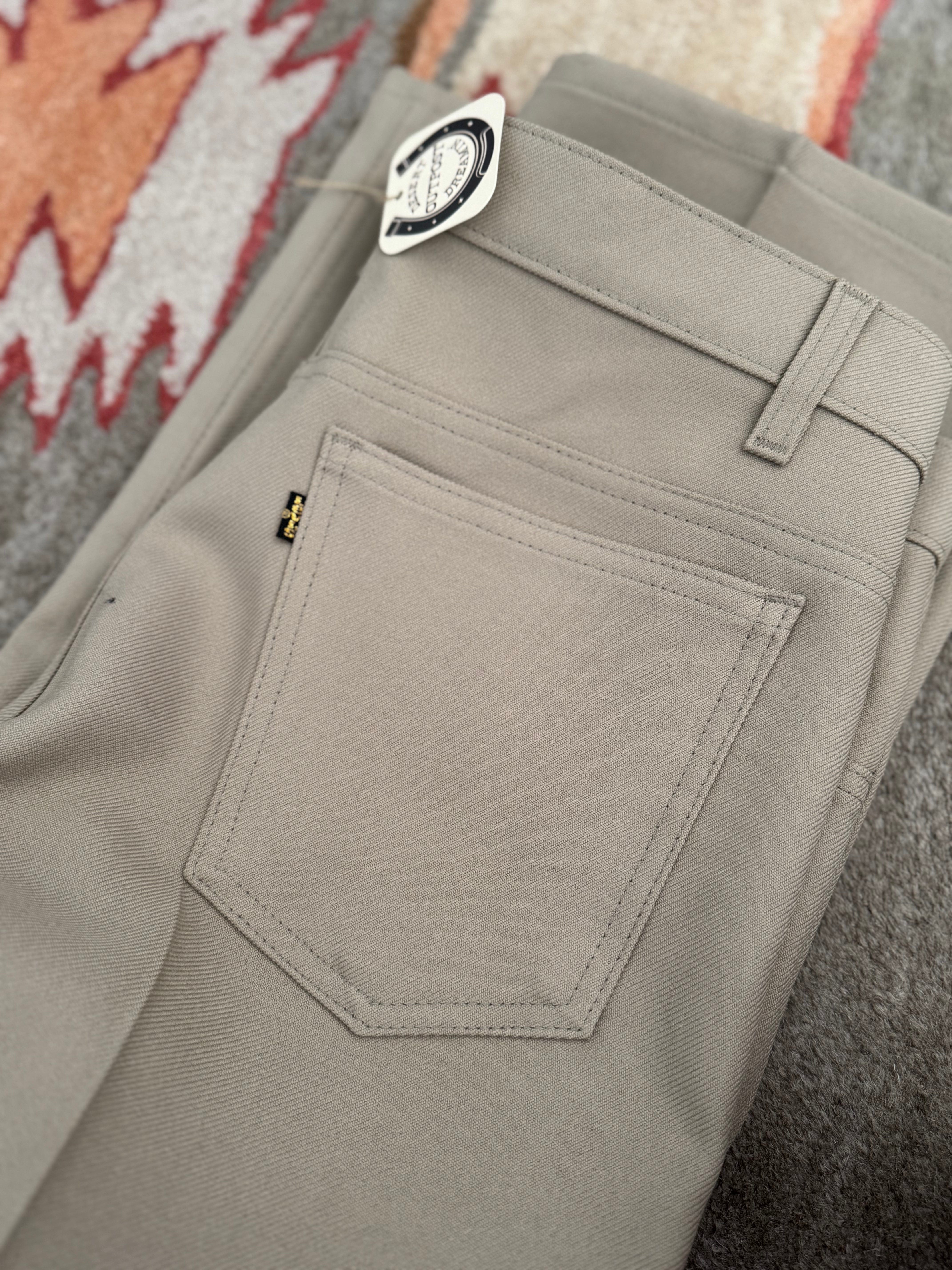 Desert Dreaming Vintage Vintage cream Levi’s Sz 36