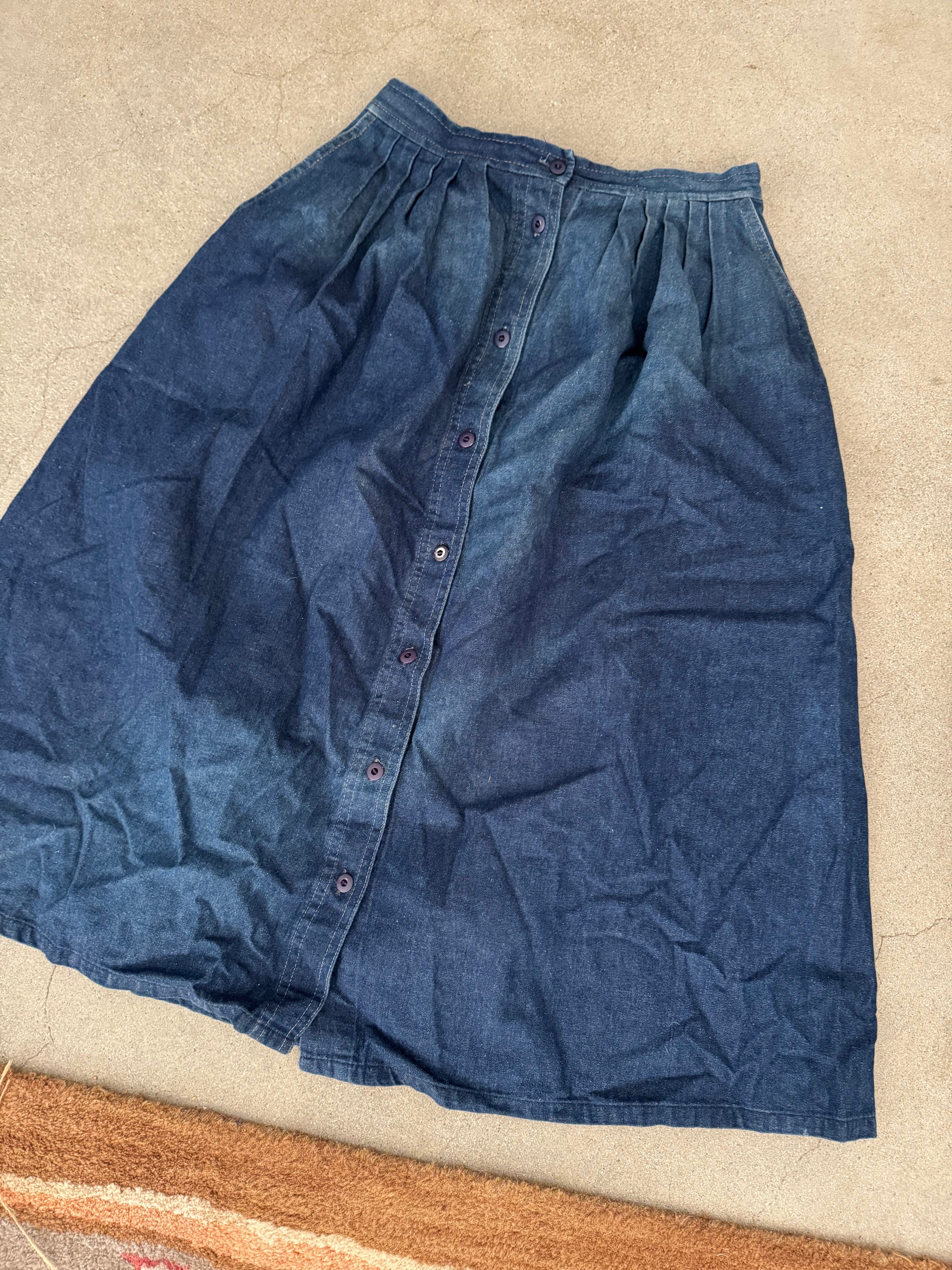 Desert Dreaming Vintage Vintage denim skirt Sz S / M