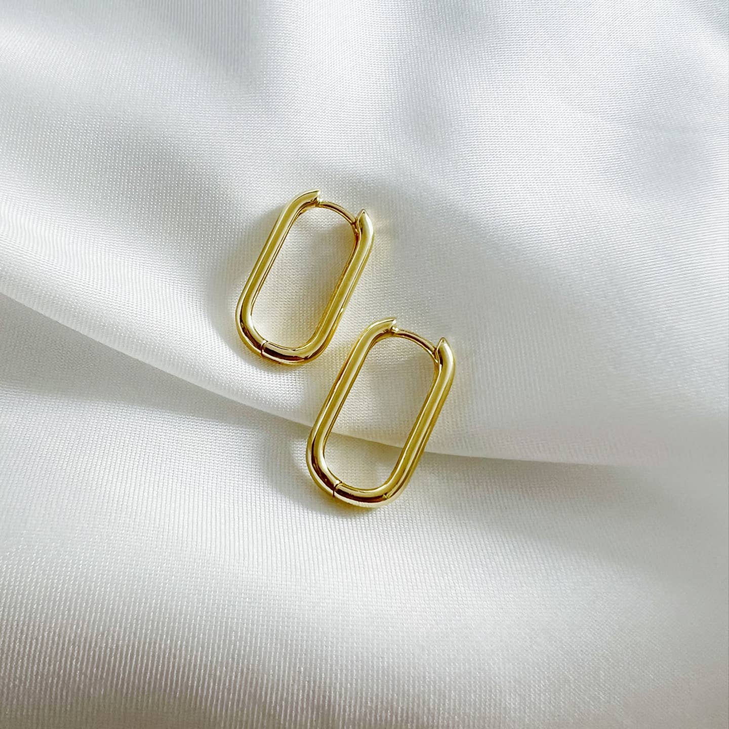 Desert Lux Kamryn Oblong Oval Hoops Earrings