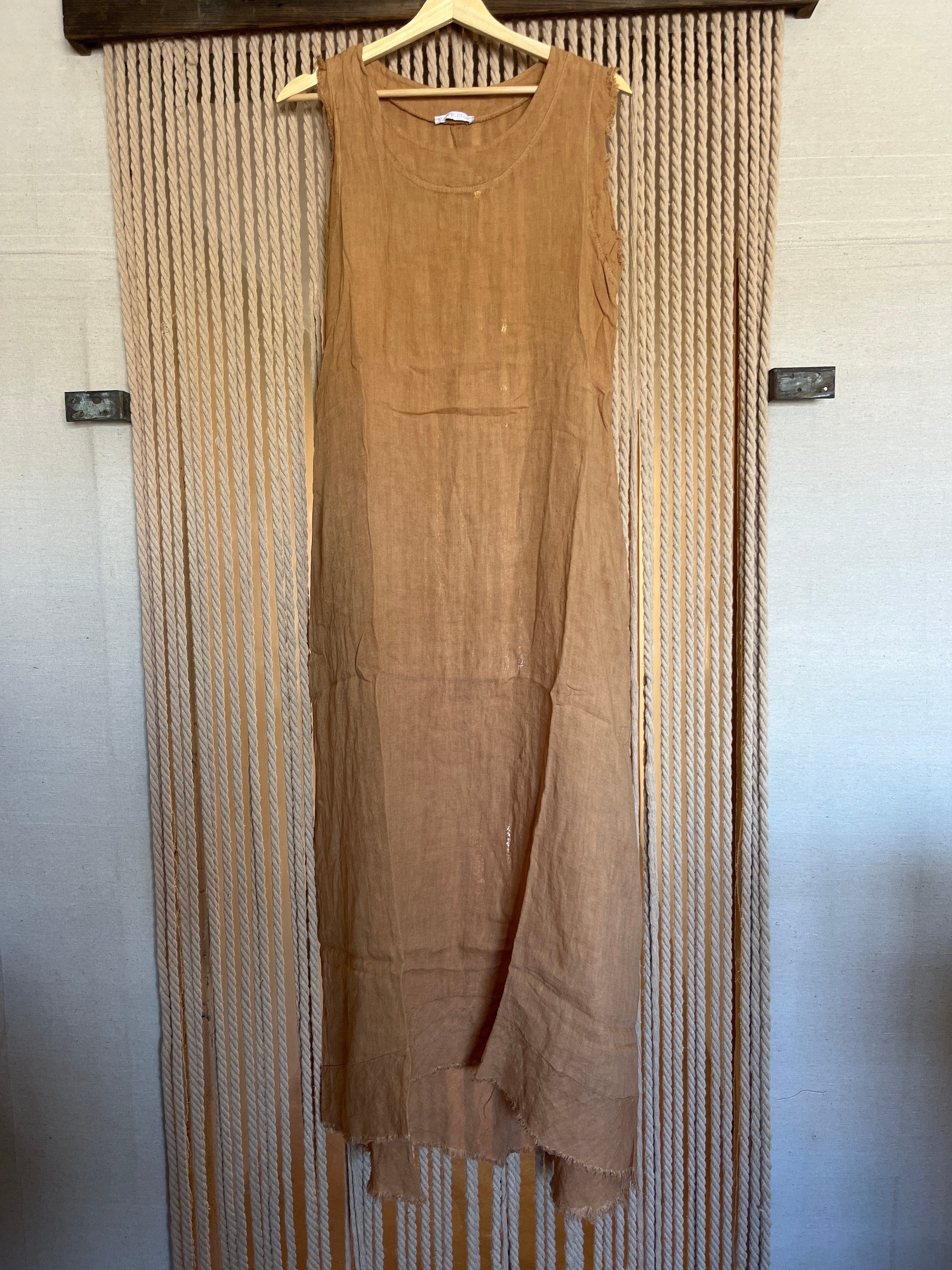 El Duende Linen Baja Maxi Dress