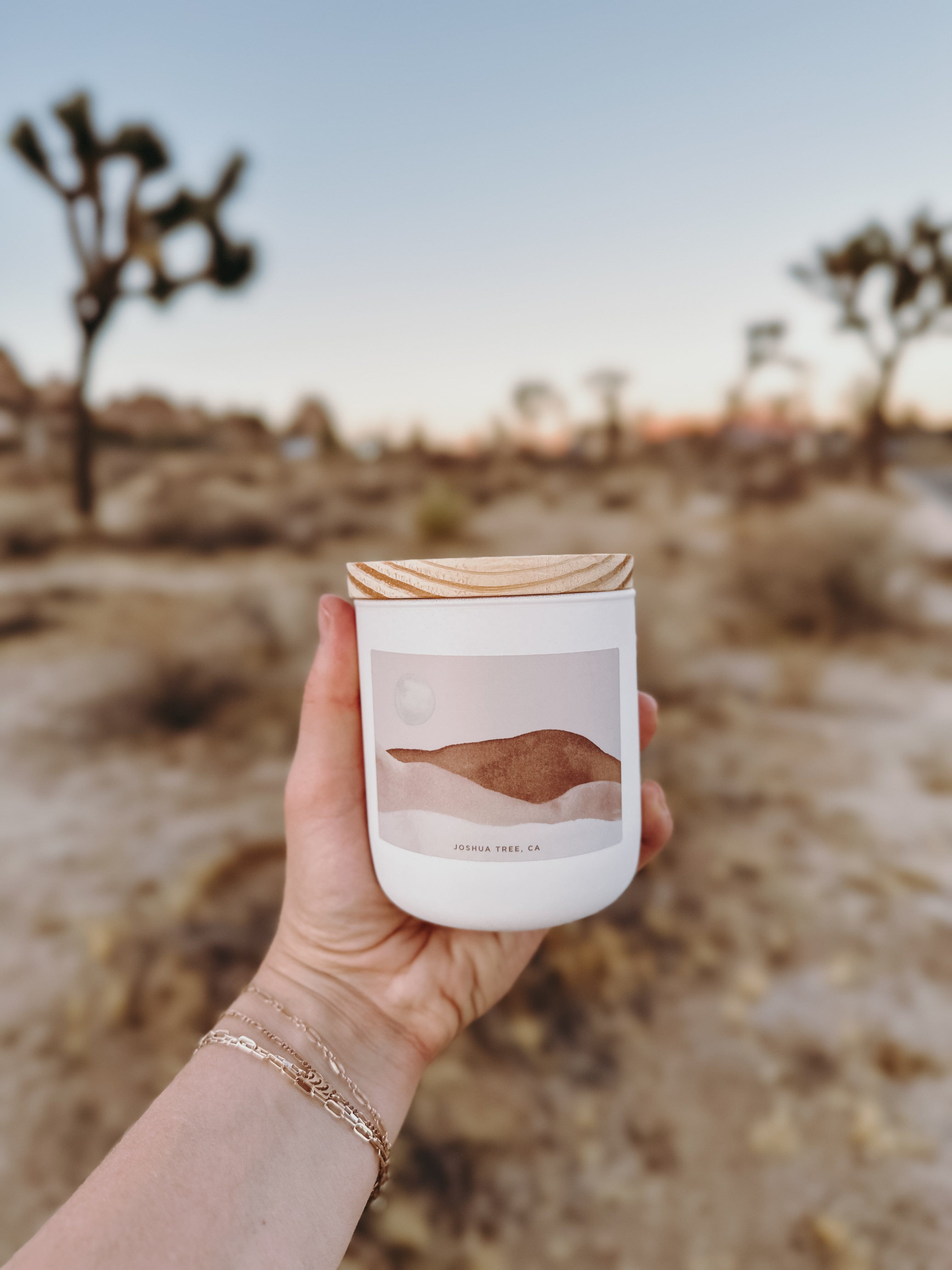 The Rustic House Candles 8oz Roaming Travelers Bonfire Candle
