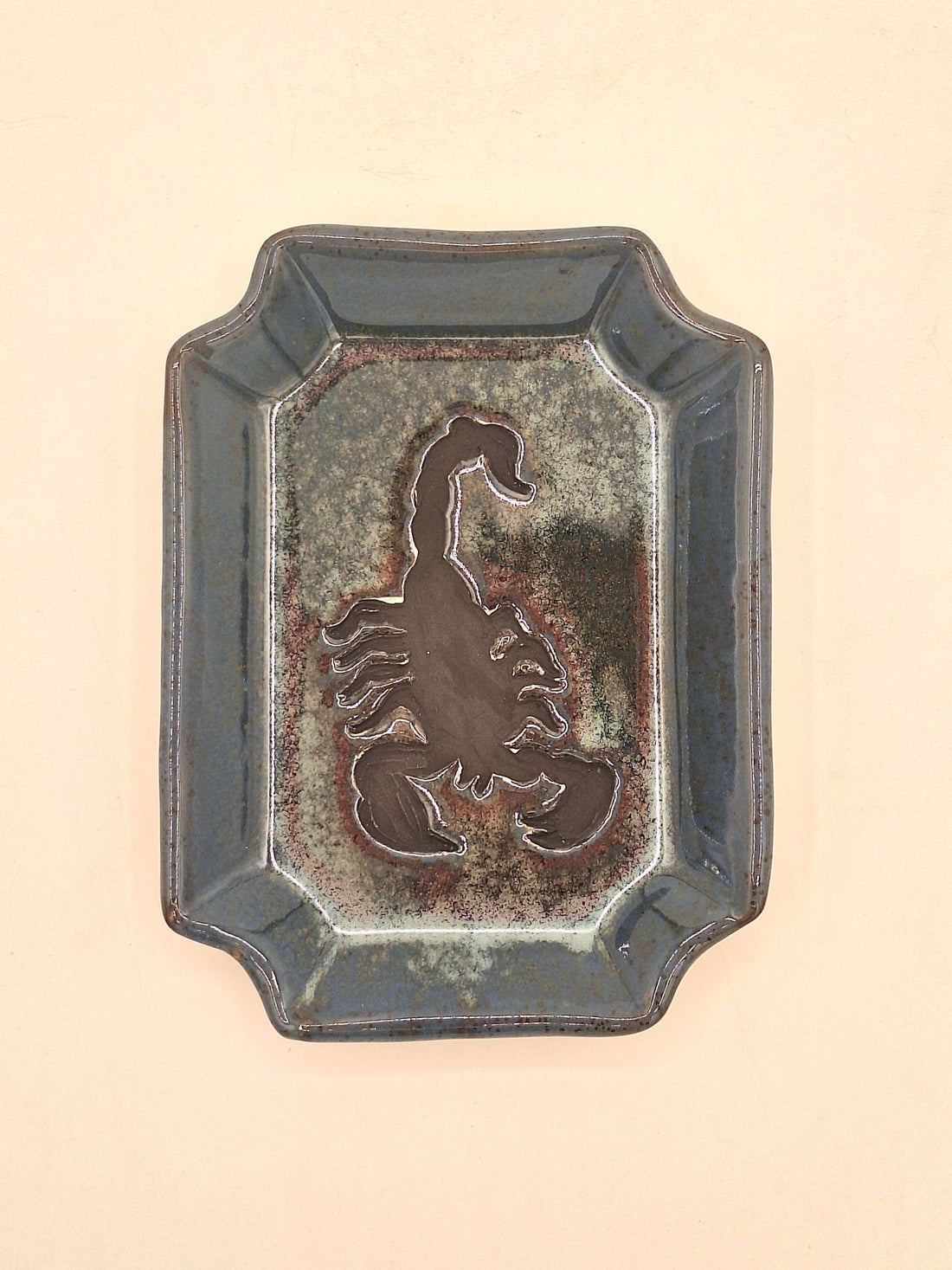 Scorpion Plate Rectangle Medium