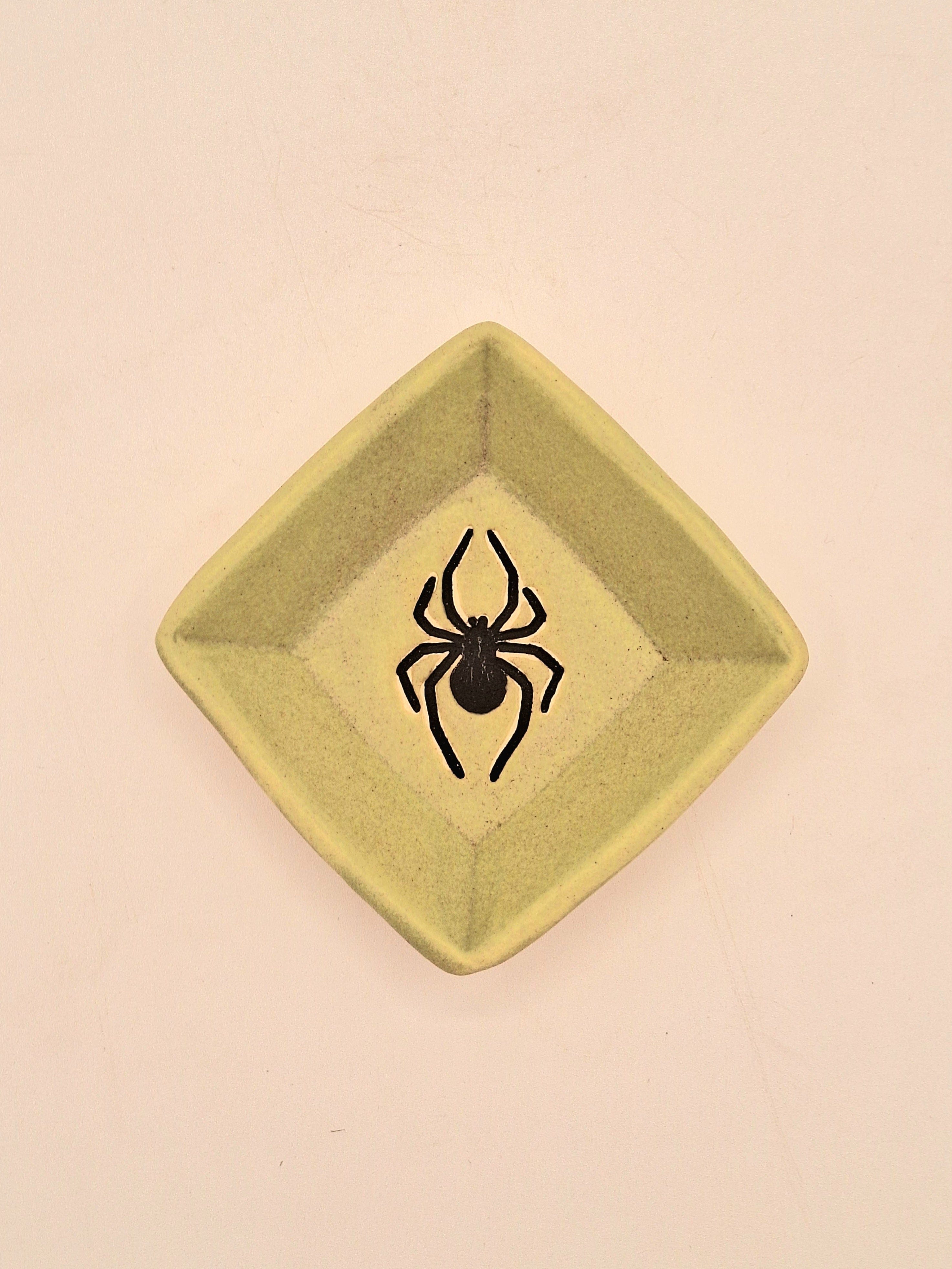 Stray Ceramics Spider Plate Diamond Mini available in Joshua Tree at JT Trading Post