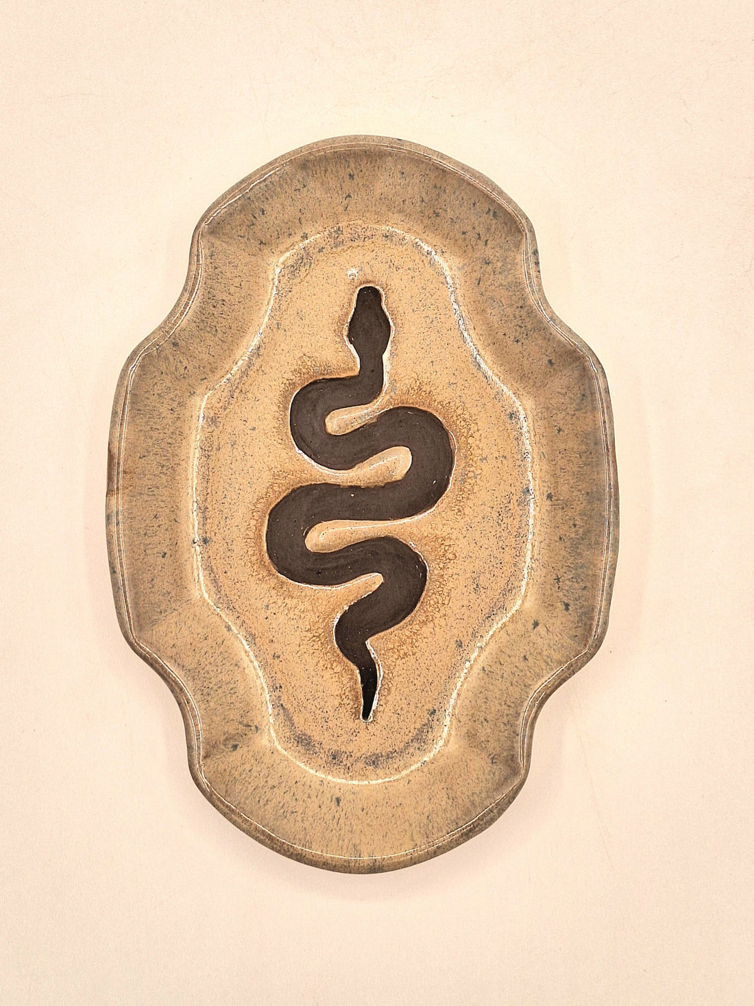 Snake Plate Oval Medium