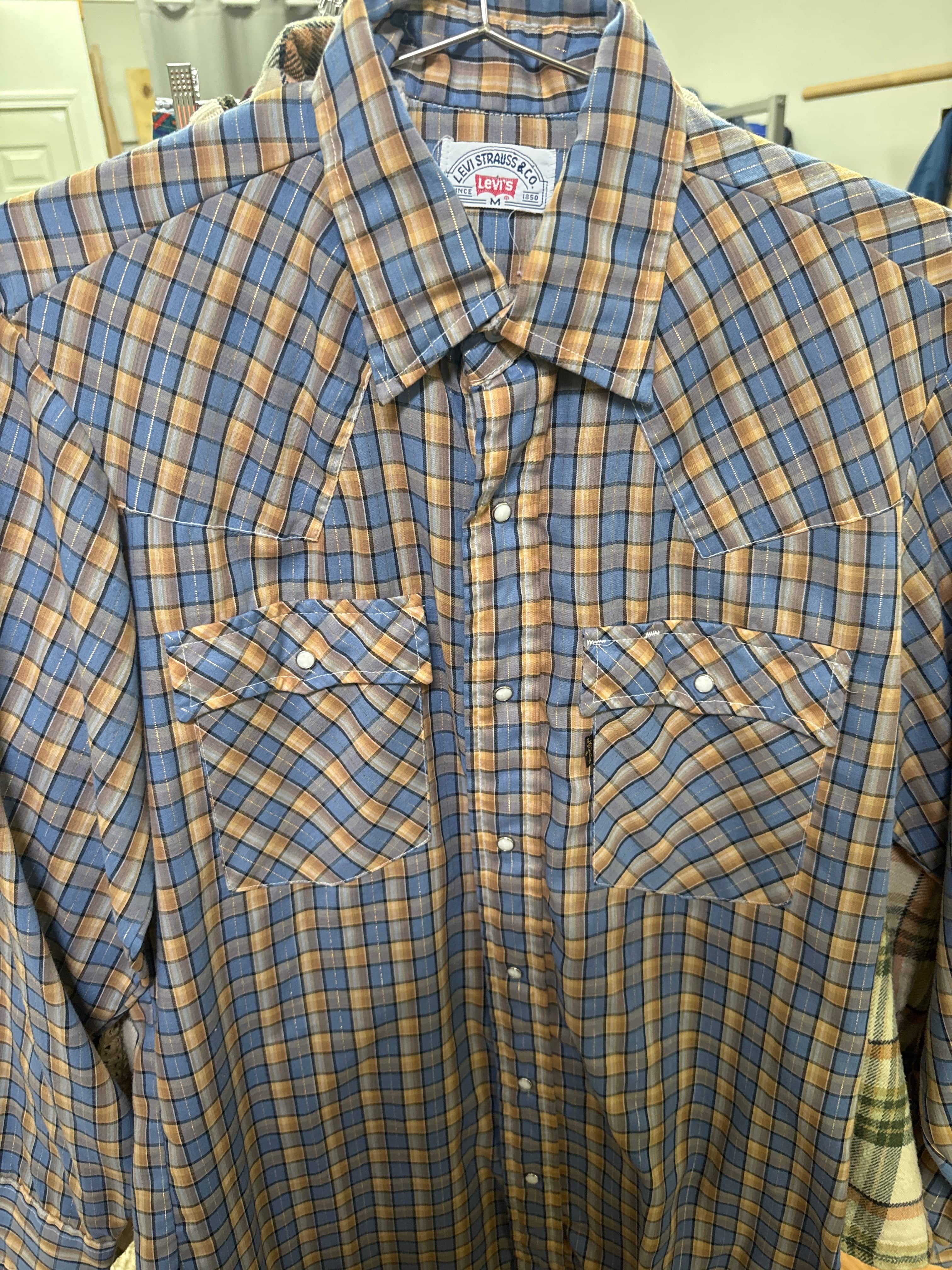 Venus Of The Desert 70s Levi’s Plaid Pearl Snaps LS available in Joshua Tree at JT Trading Post