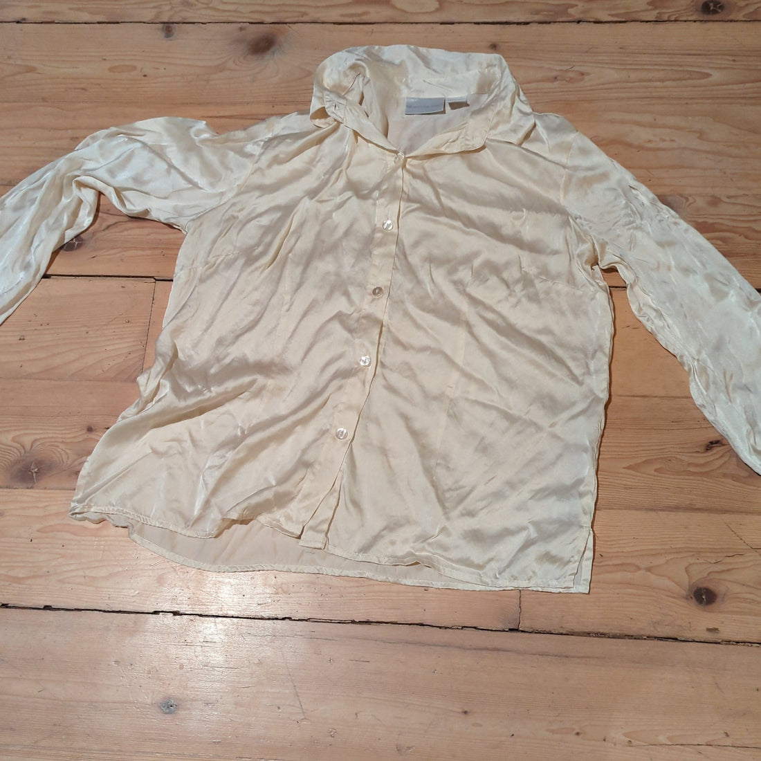 Venus Of The Desert VTG Ivory Silk Top available in Joshua Tree at JT Trading Post