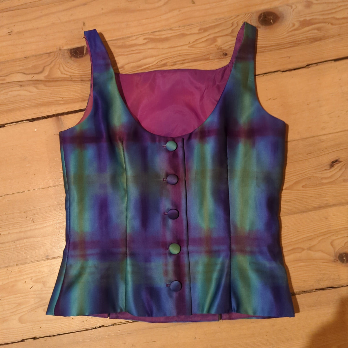 Venus Of The Desert VTG Gradient Button Top available in Joshua Tree at JT Trading Post