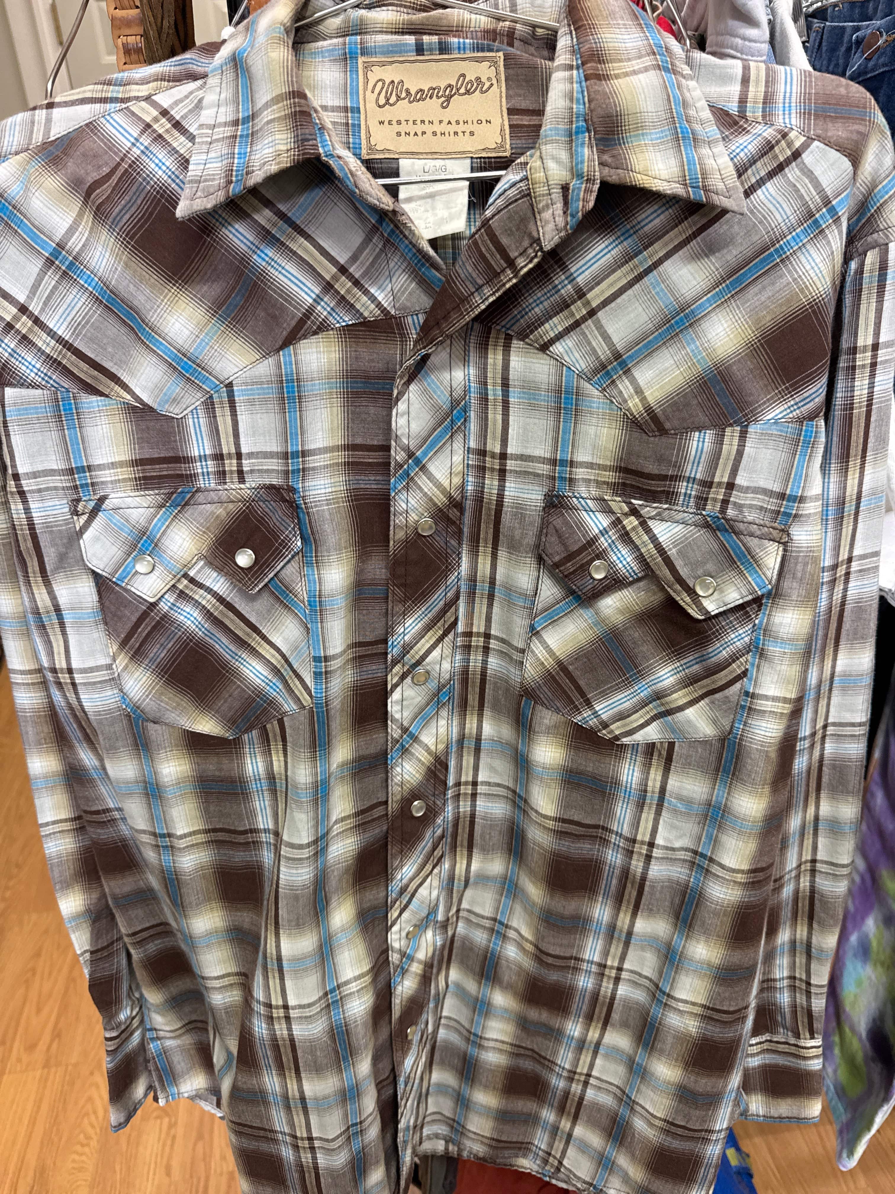 Venus Of The Desert Vtg Wrangler Brown Blue Plaid Snaps available in Joshua Tree at JT Trading Post
