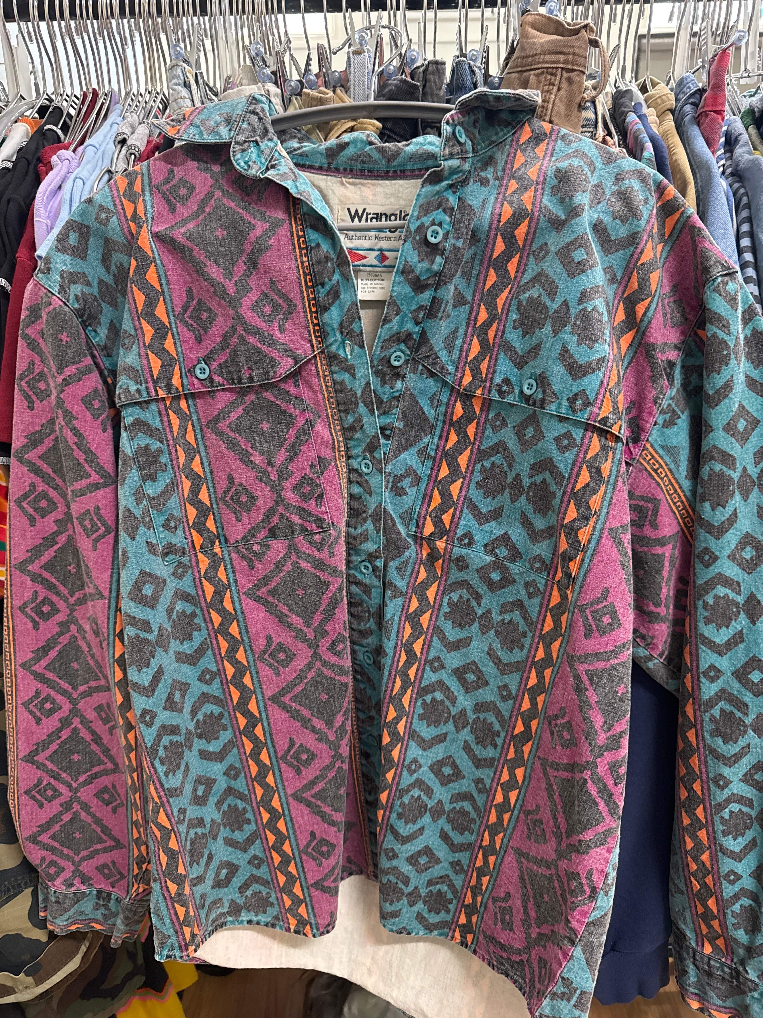 Venus Of The Desert Vtg Wrangler Colorful Cotton Shirt available in Joshua Tree at JT Trading Post