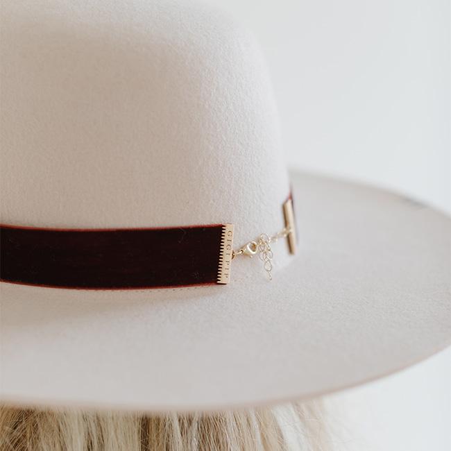 JTTP Products GIGI PIP - Rusty Red Velvet Chain Hat Band