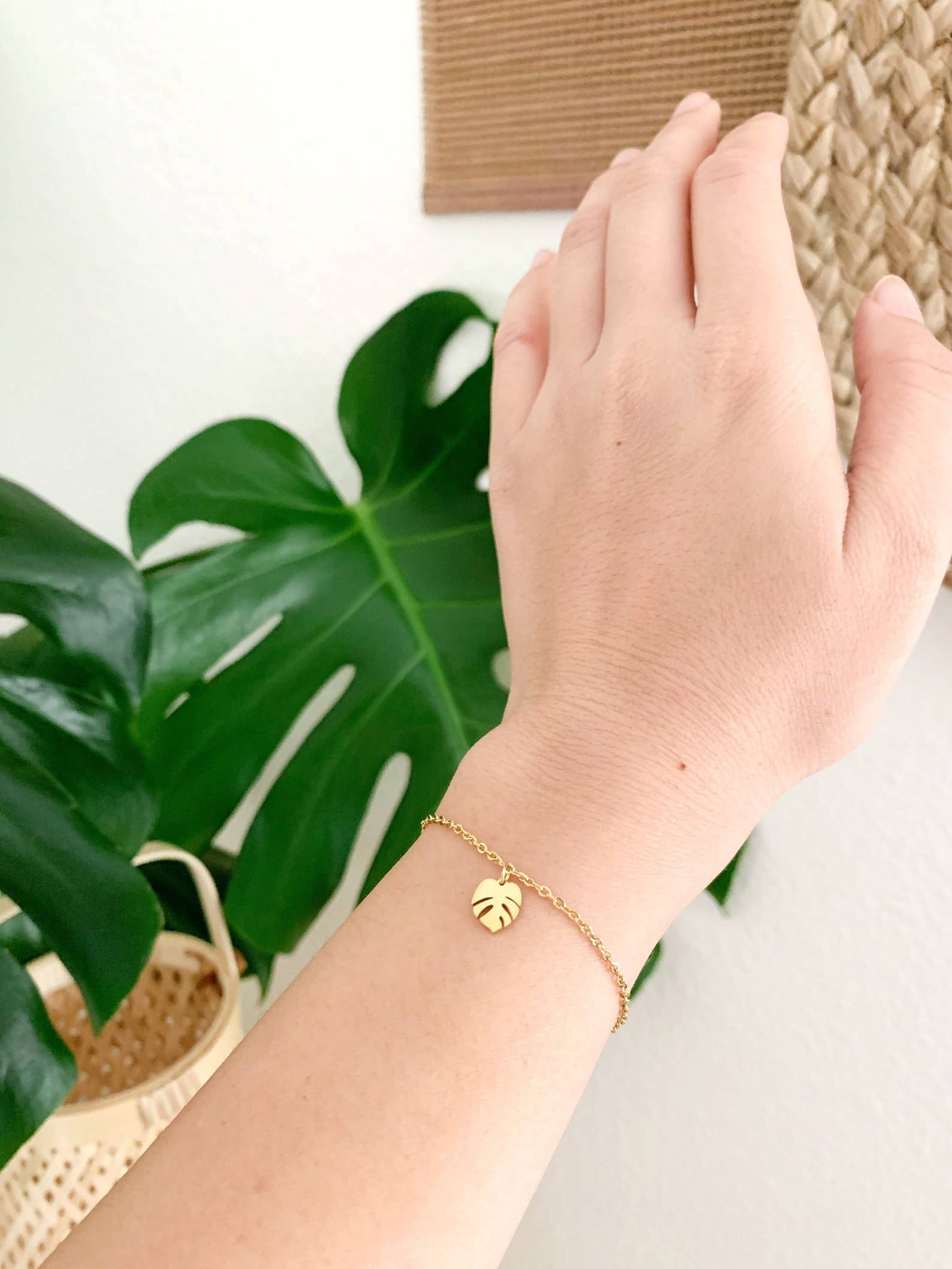 The Plant Social Monstera Deliciosa Charm Bracelet