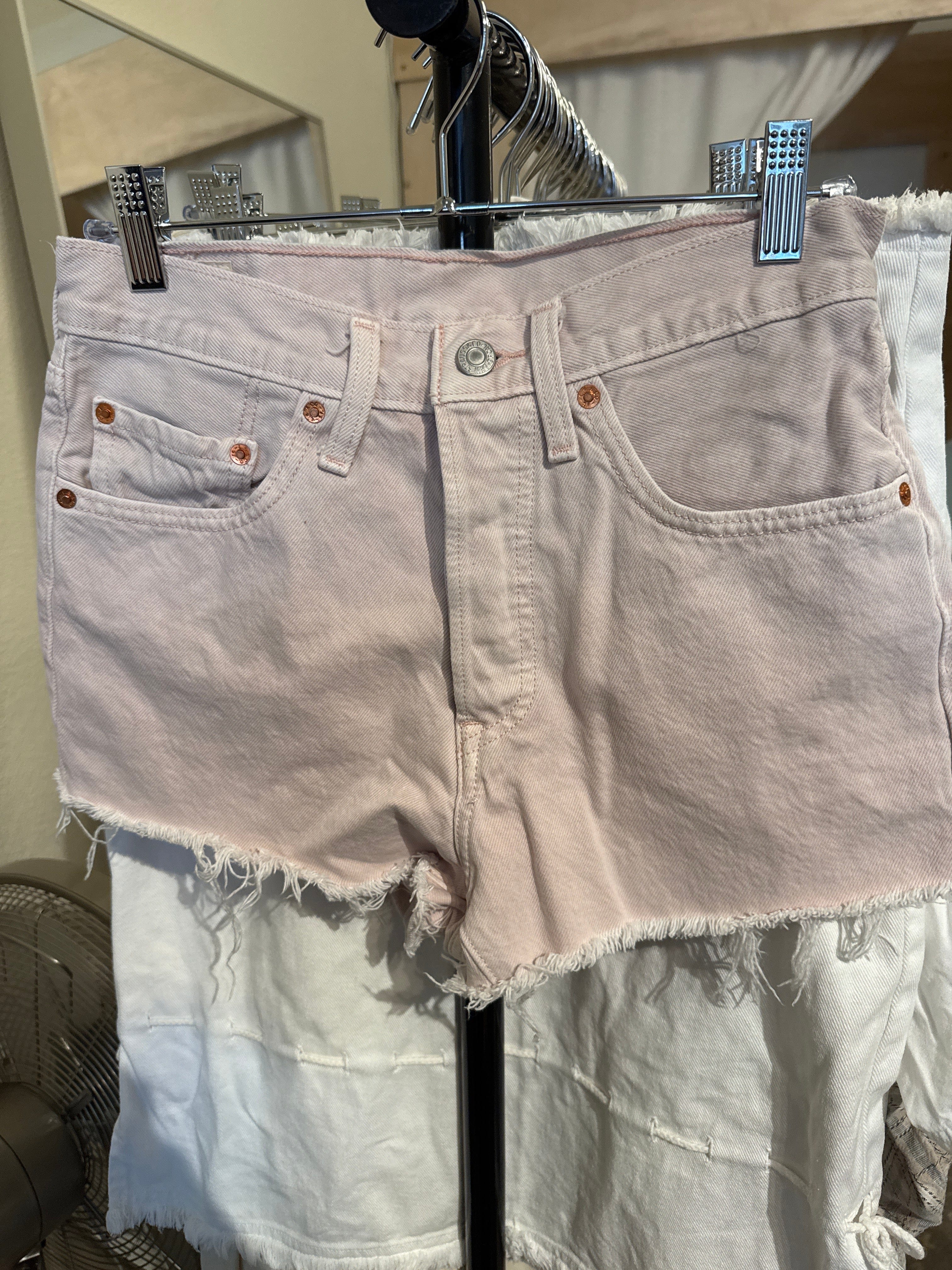 Venus Of The Desert Levis 501 Pink Cutoffs