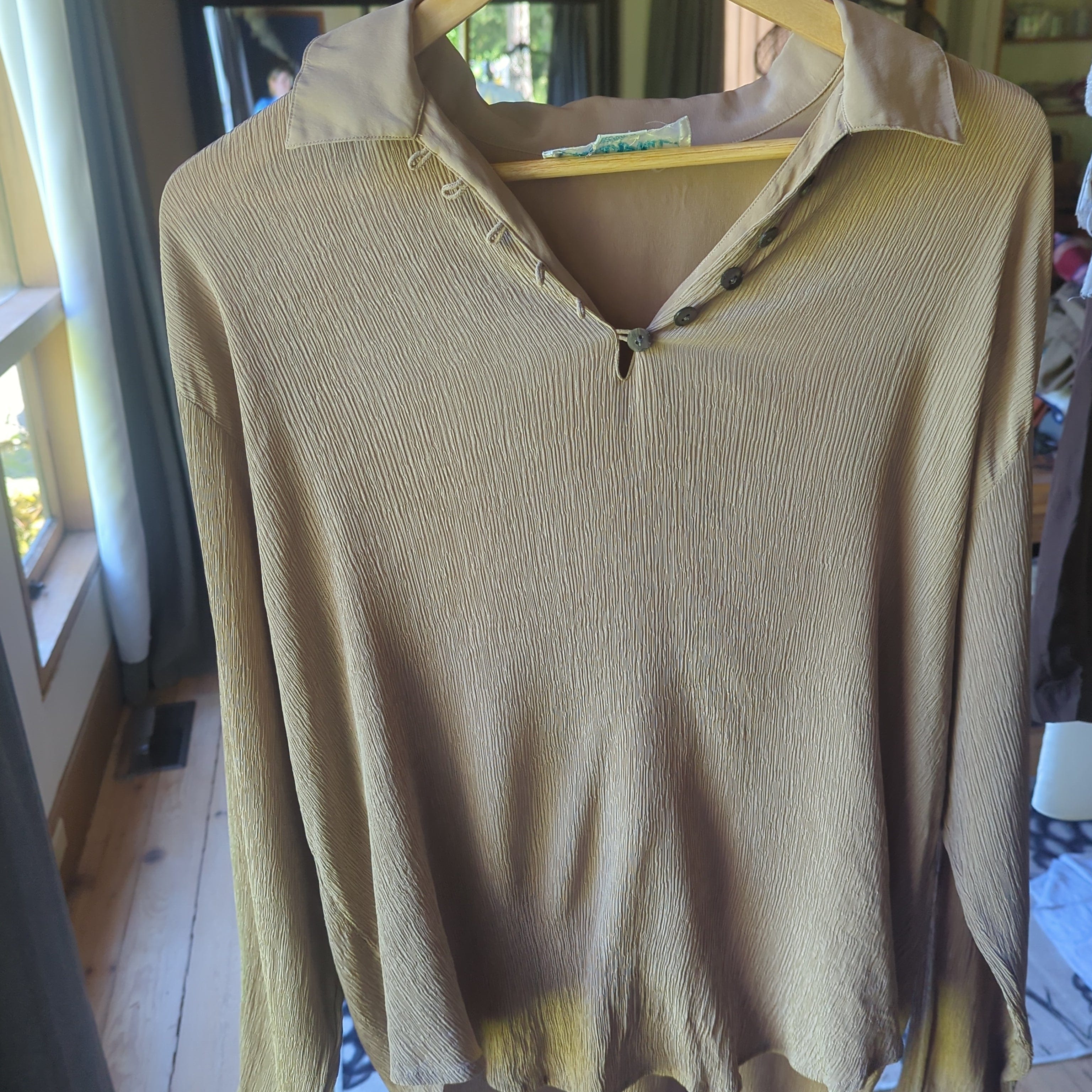 Venus Of The Desert VTG Mocha Silk Tunic