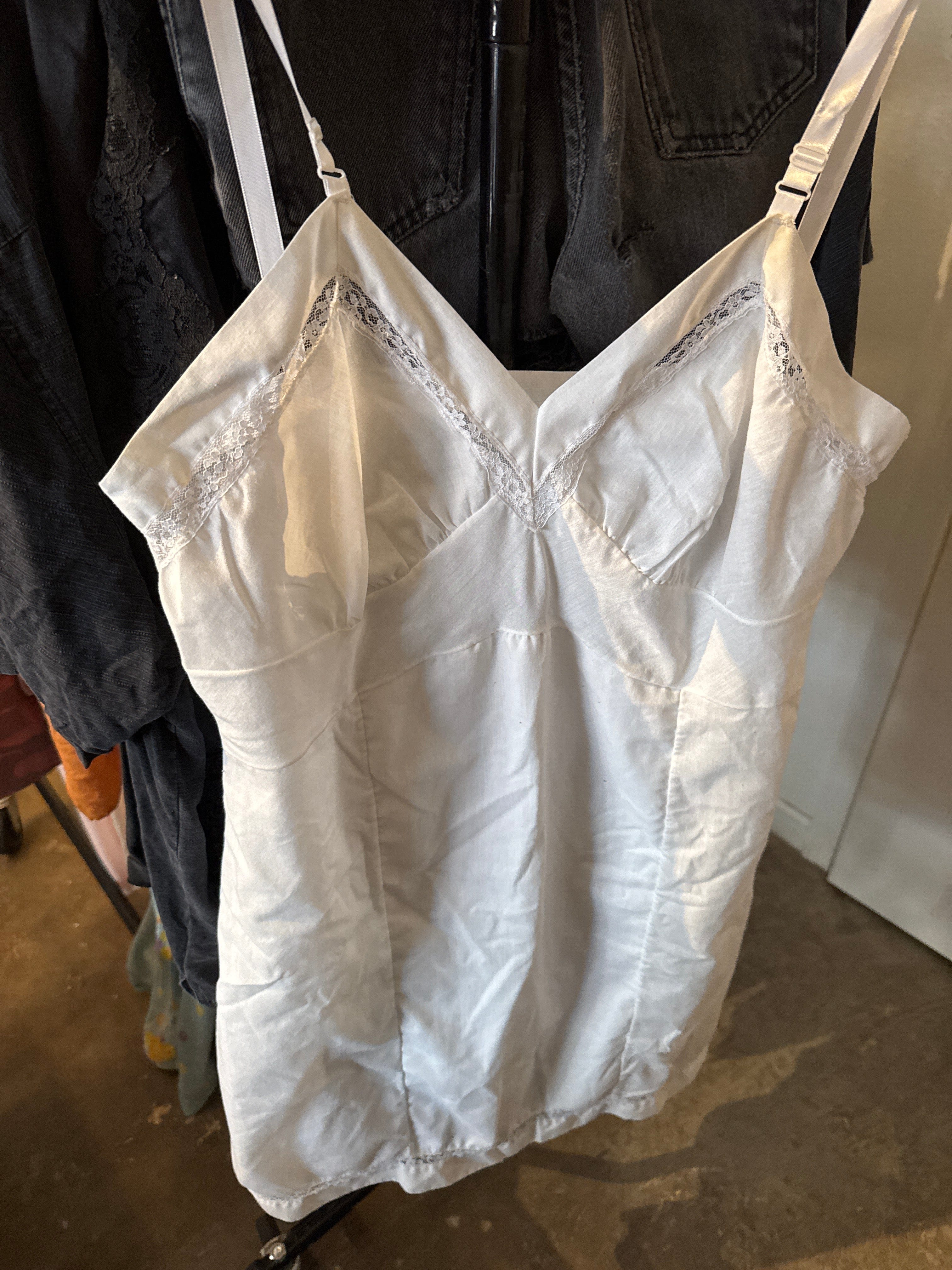 Venus Of The Desert VTG Dixie Belle Cotton White Slip