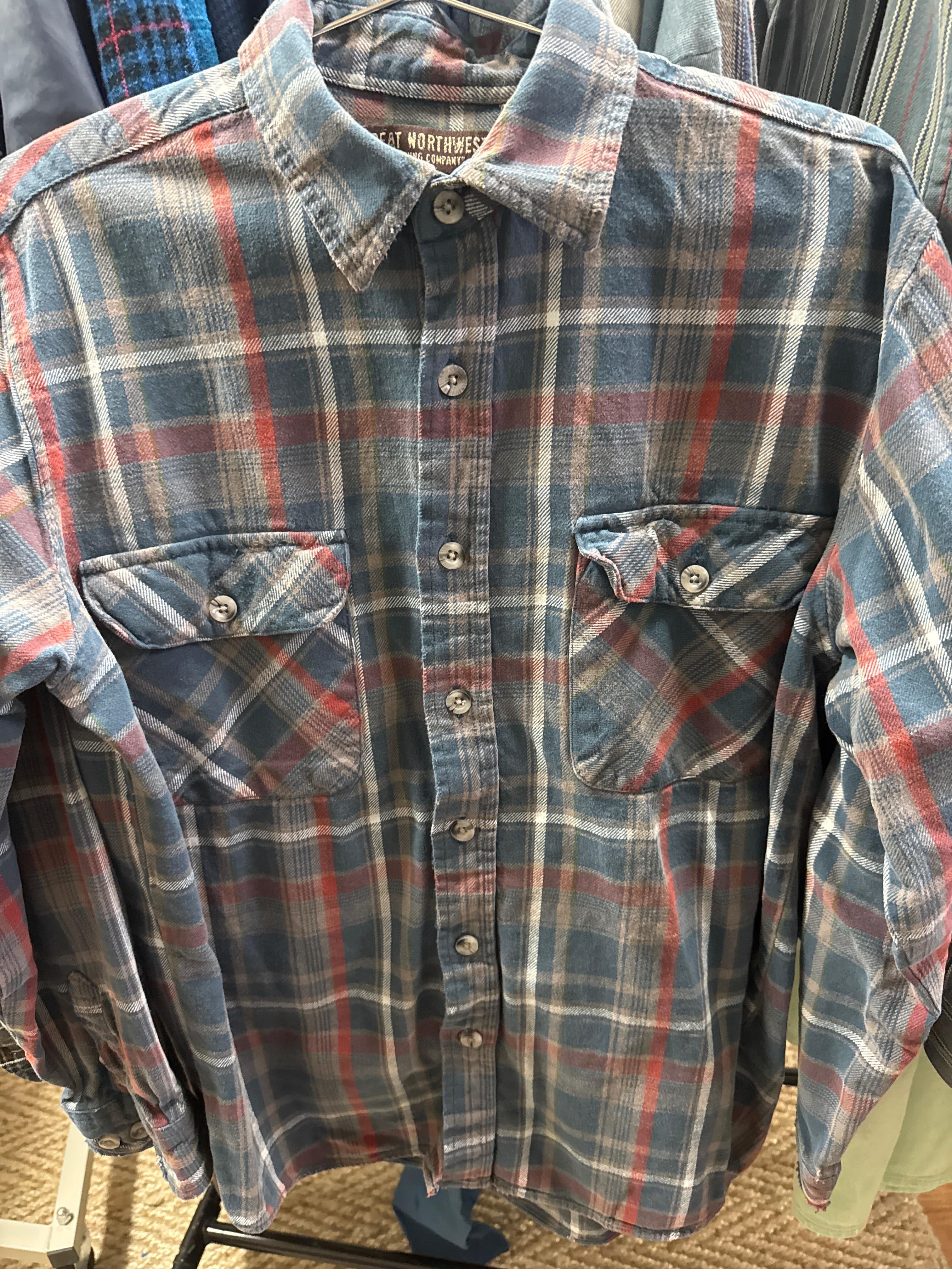 Venus Of The Desert VTG Great NW Blue Flannel