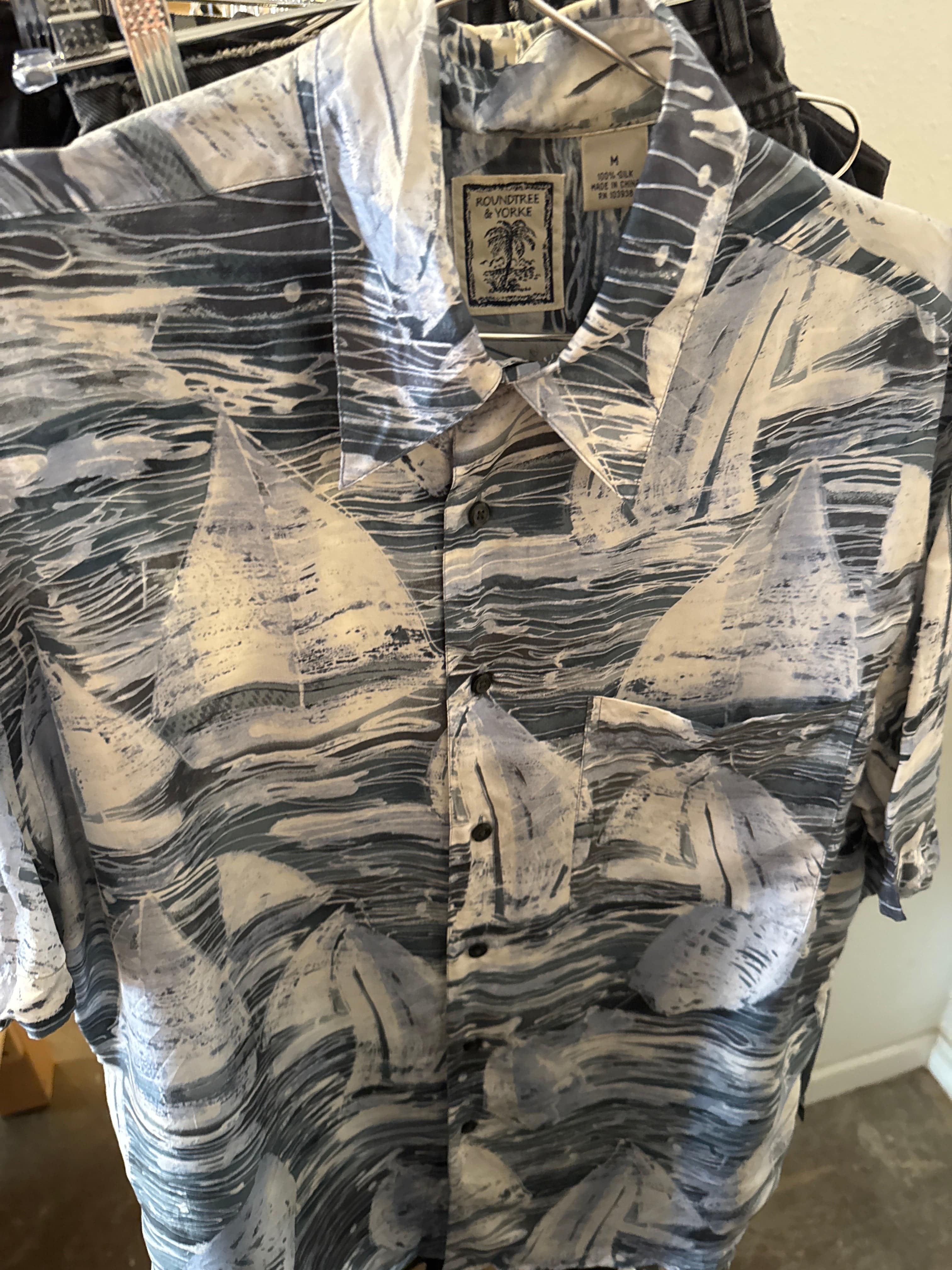Venus Of The Desert VTG Silk Blue Boats SS