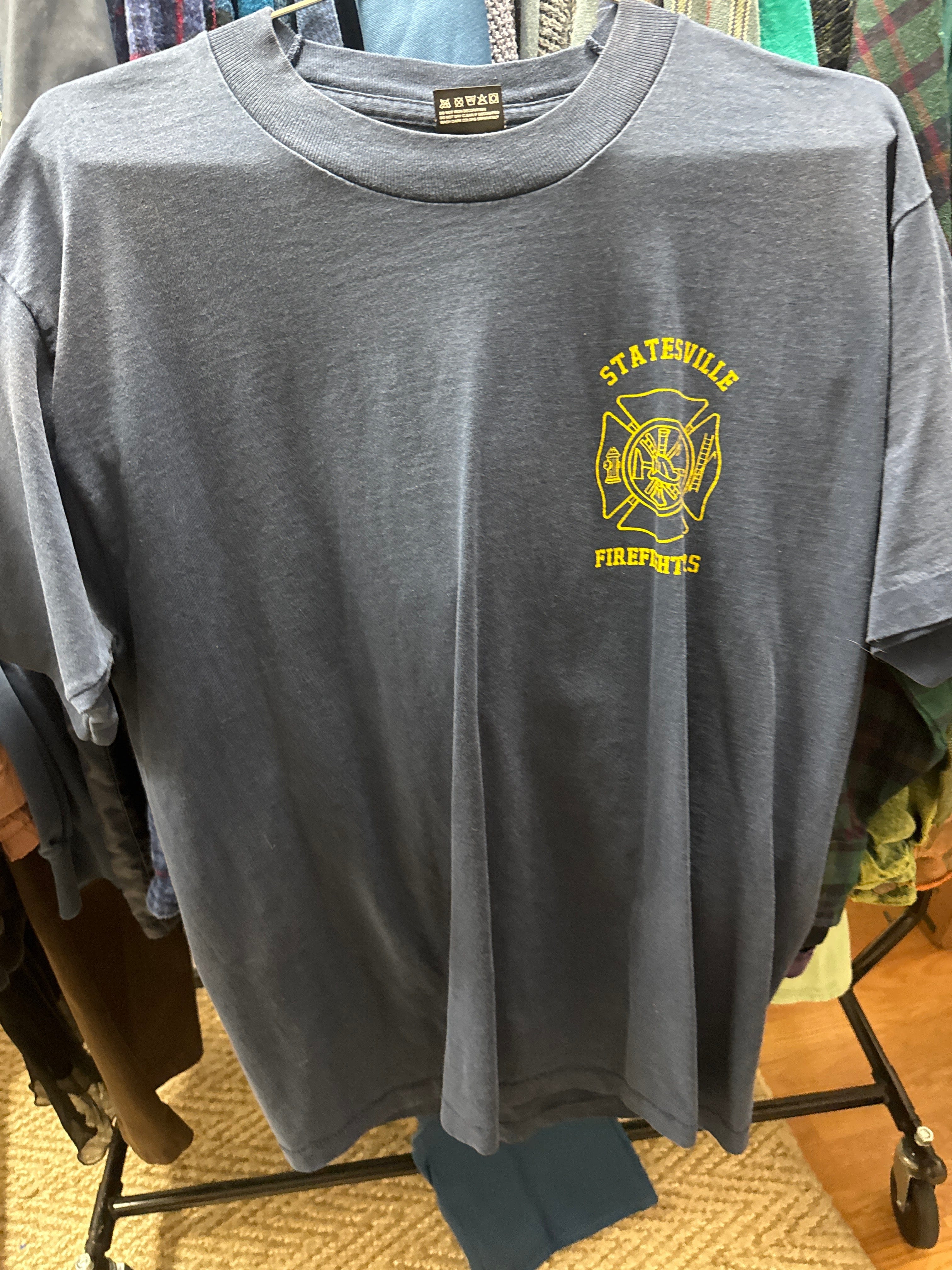 Venus Of The Desert VTG Statesville Navy Blue SS Tee