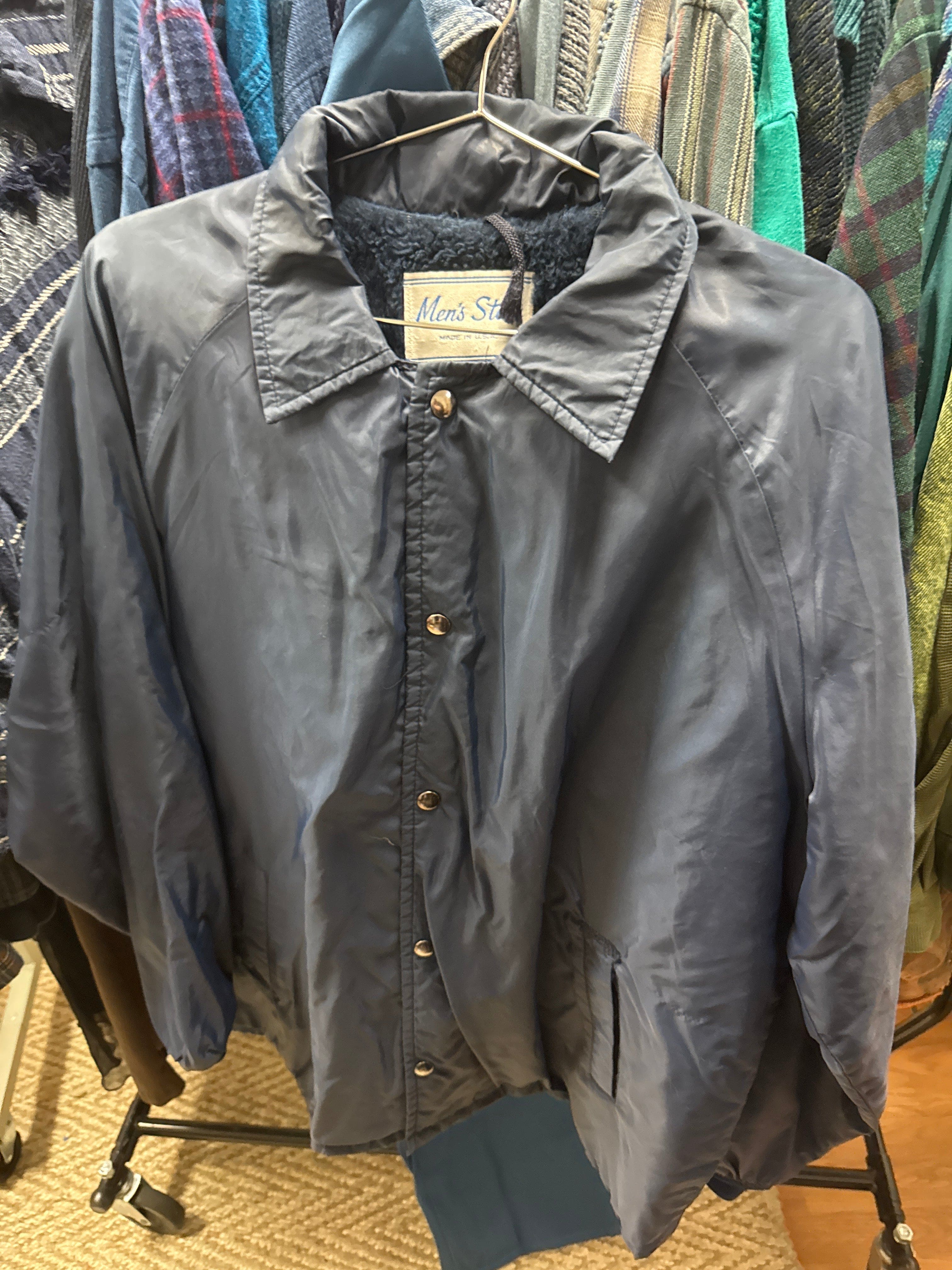 Venus Of The Desert VTG USA Men’s Store Navy Windbreaker