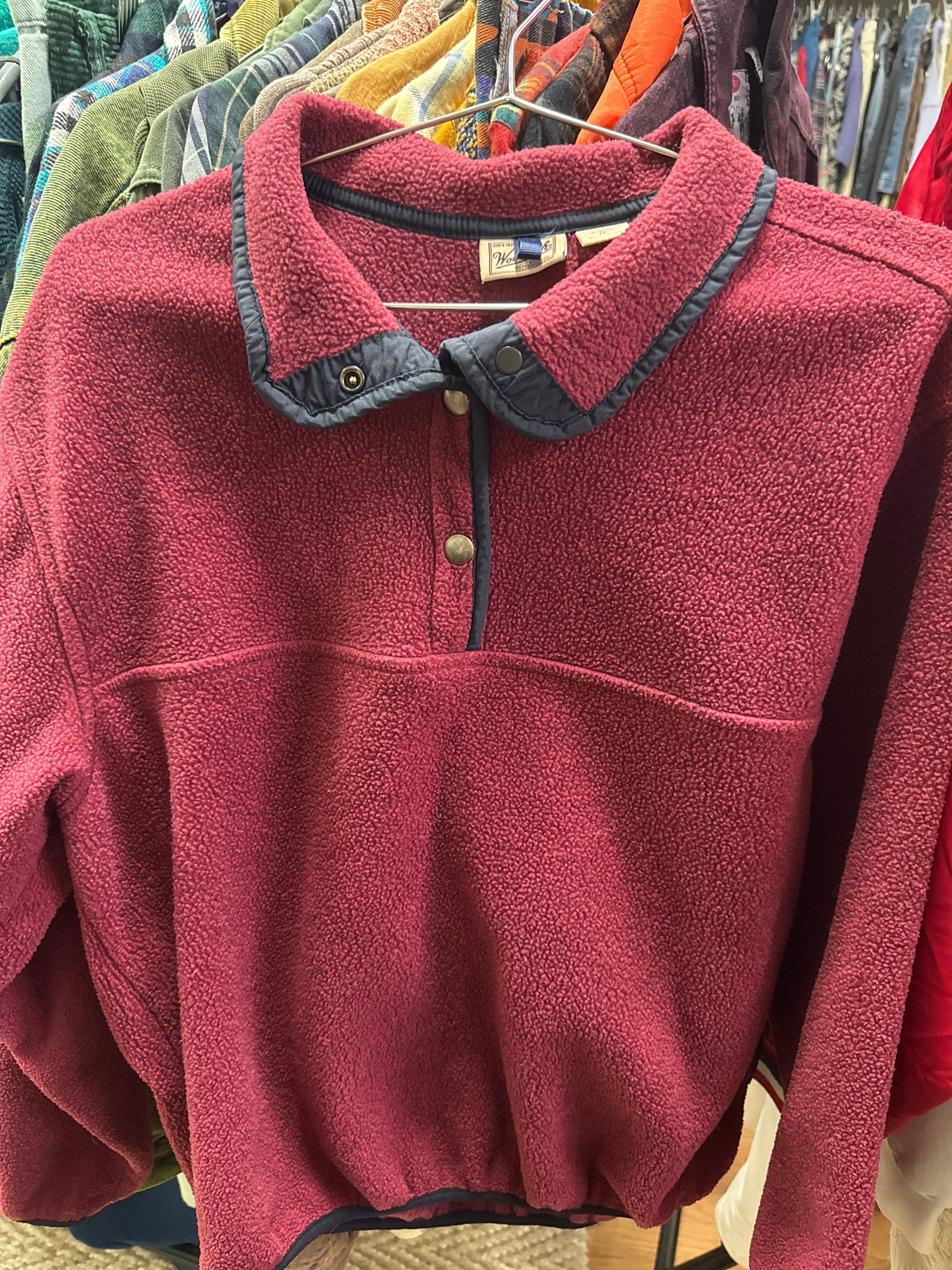Venus Of The Desert VTG USA Woolrich Burgundy Fleece