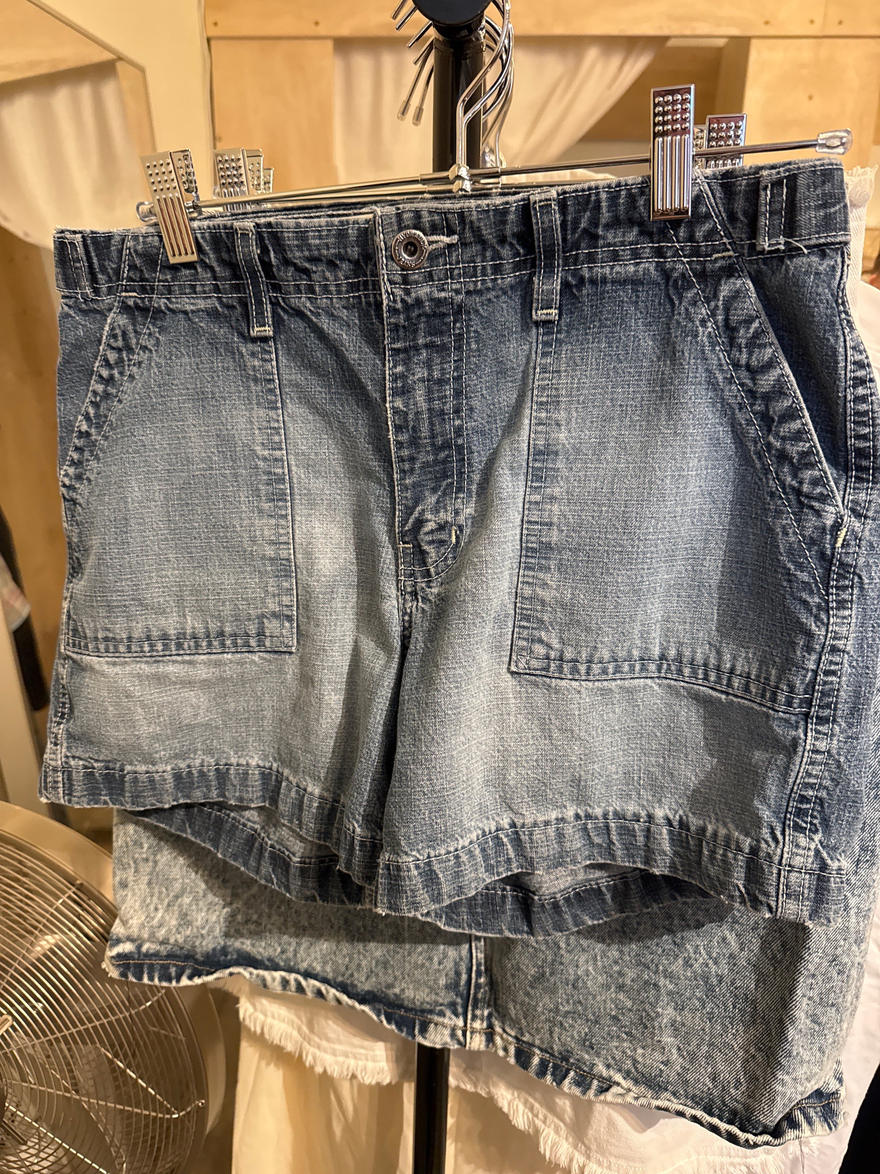 Venus Of The Desert Y2K Hydraulic Denim Shorts